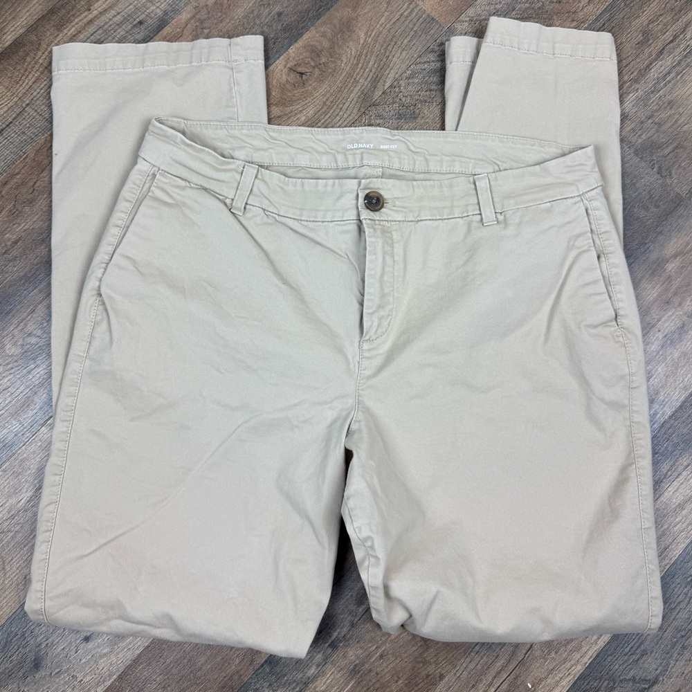 Women’s old navy pants size 14